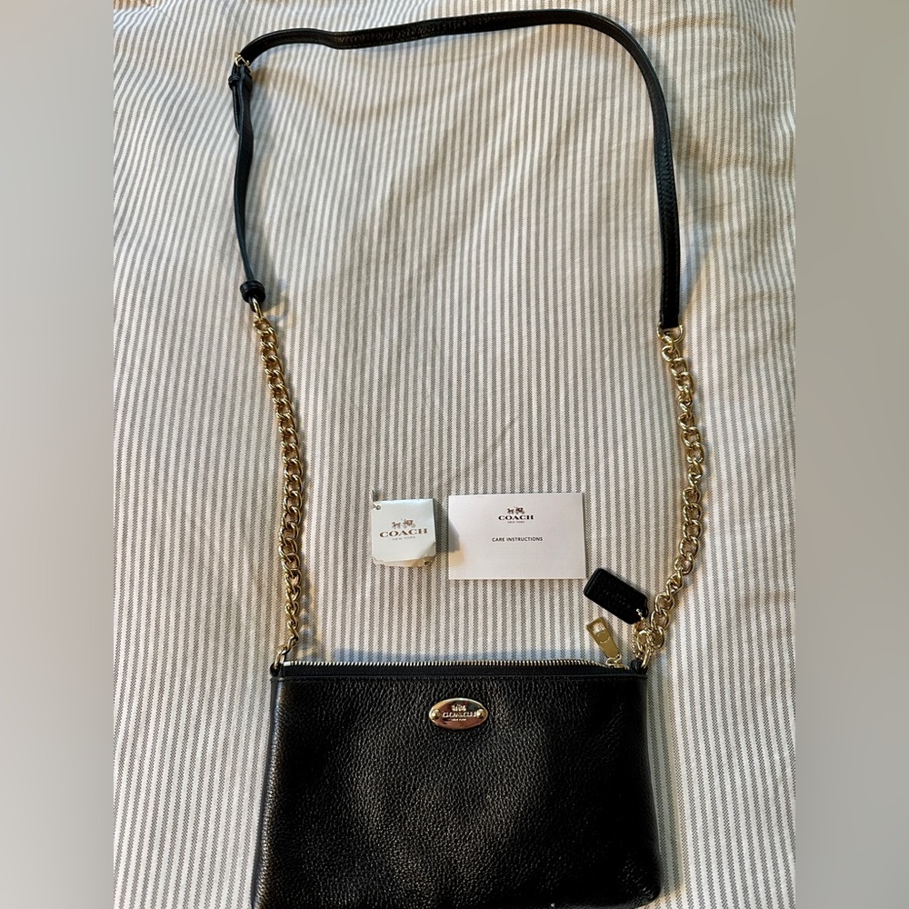 Authentic Coach black pebbled leather bag,Quinn with chain strap new with tags